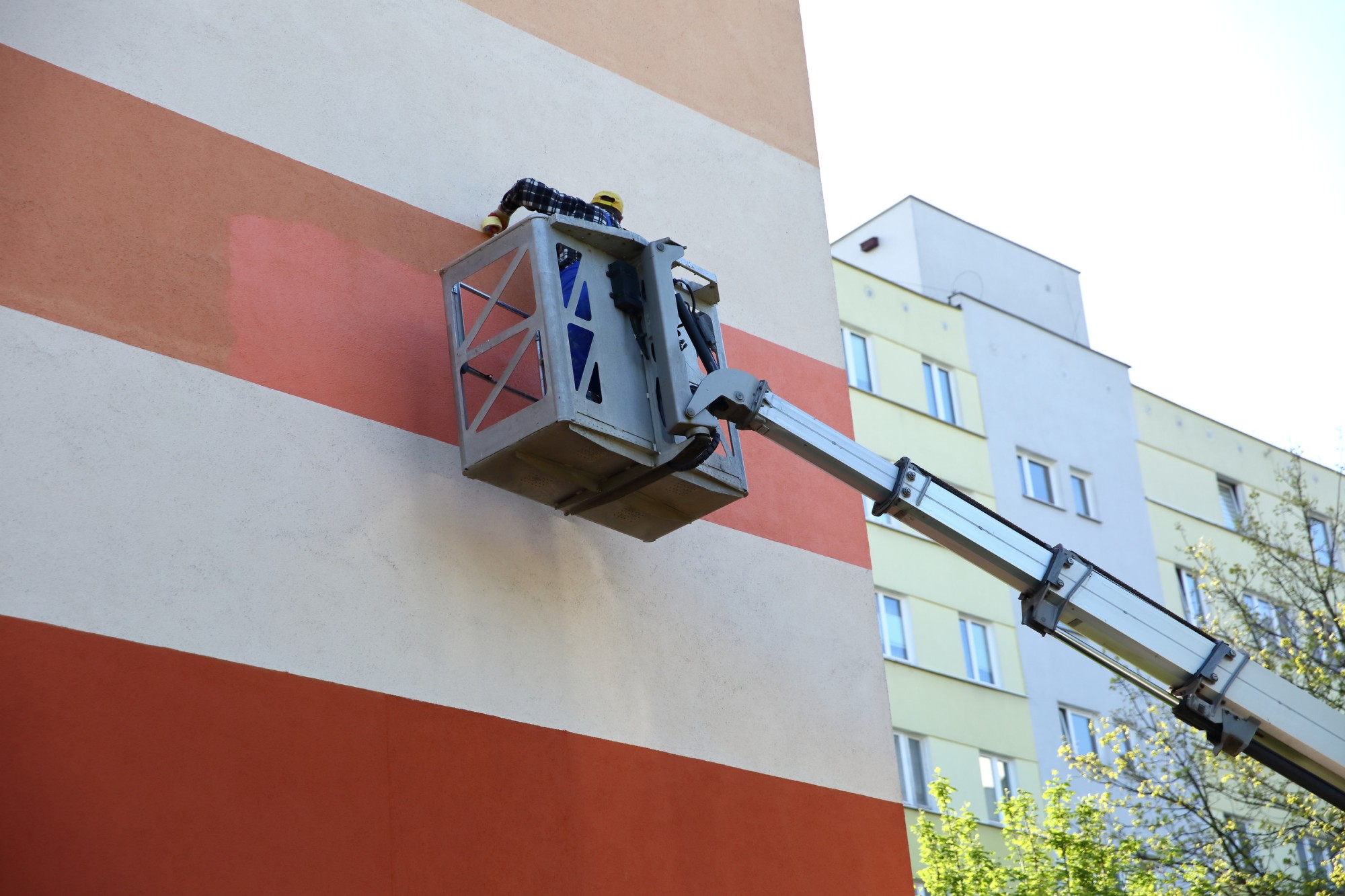 Malowanie natryskowe elewacji