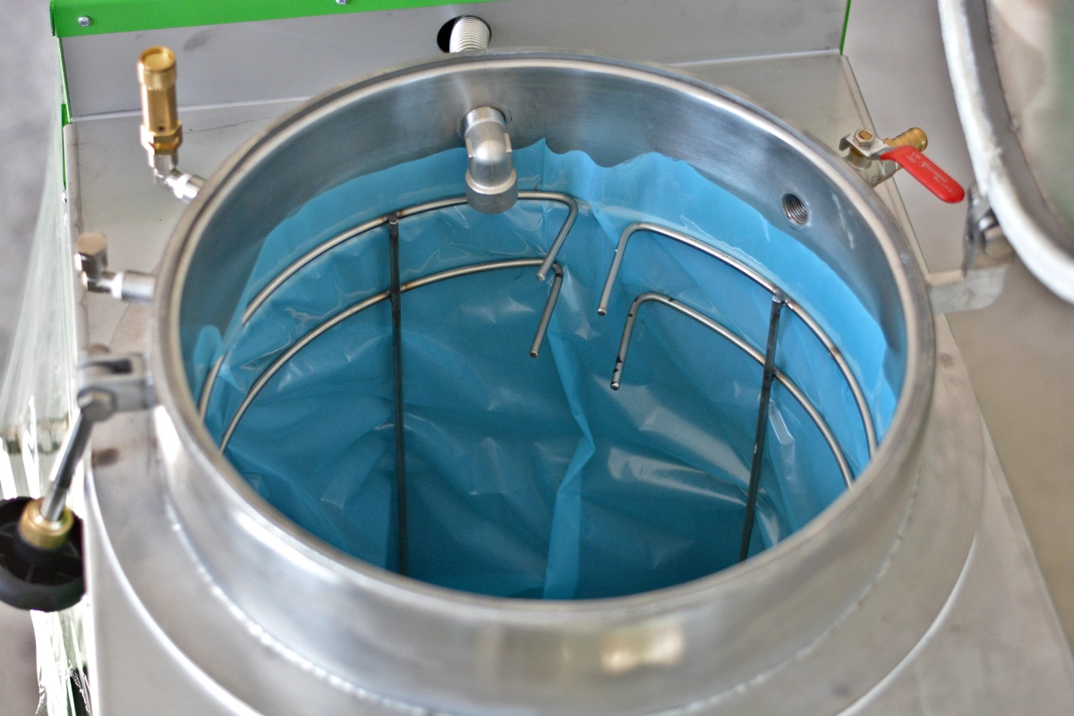 Wnętrze destylatora Comap Raf