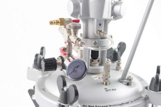 Zbiornik ciśnieniowy 10 l z mieszadłem pneumatycznym