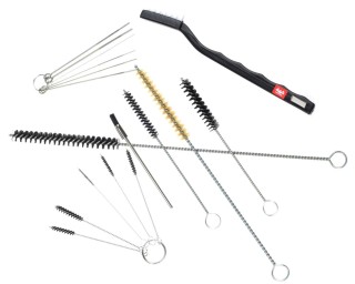 Zestaw szczotek i wyciorów do czyszczenia pistoletów lakierniczych